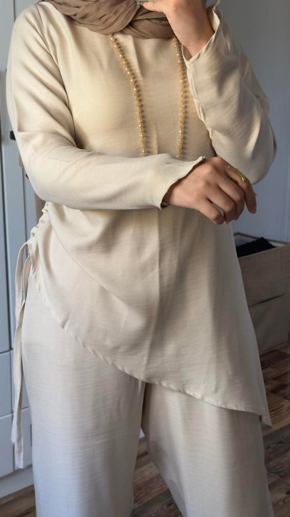 Tailored Linen Set